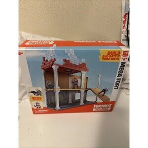 Epic Games Fortnite Battle Royale Collection Mega Fort with Exclusive Figures